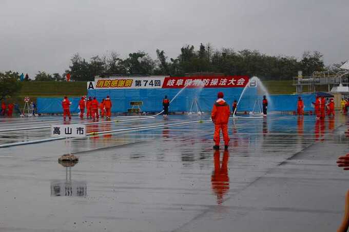 操法展示中の写真