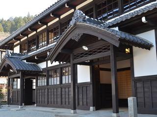 高山市政記念館