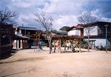 写真：上岡本児童公園