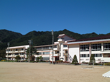 写真：宮小学校