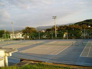 写真：岡本テニスコート