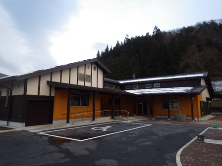 写真：国府児童館　外観
