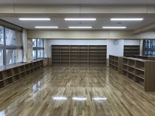 図書 室
