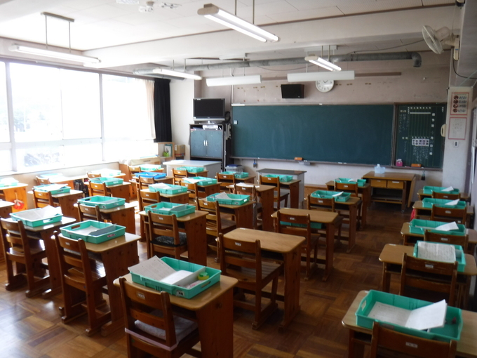 新宮 改修前 教室