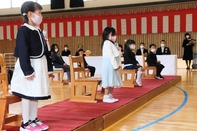 岩滝小学校入学式のようす