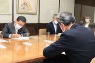 引継ぎのようす