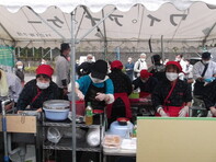 高根町火畑そば収穫祭のようす