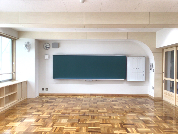 江名子小学校　普通教室　写真
