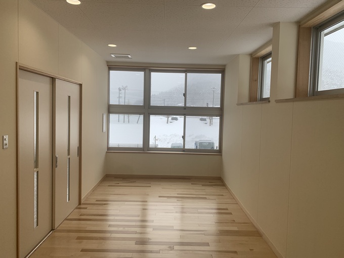 男子更衣室前廊下写真