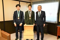 受賞報告会のようす