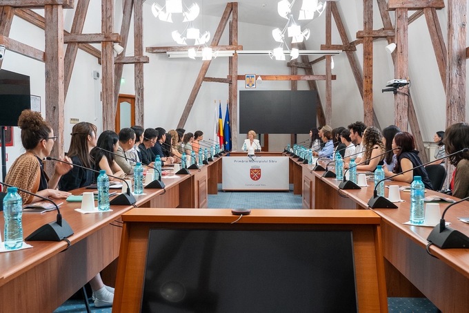 シビウ市長と面談の様子（2025年）