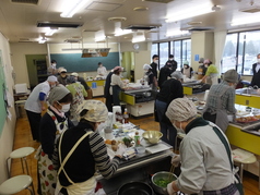 これまでに開催した同セミナー調理中の様子