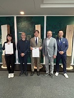 木製家具メーカーのカンディハウス本社工場を視察