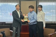 八幡祭パンフレット完成報告の様子