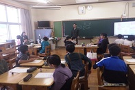 宮小学校5年生が間伐について学習しました