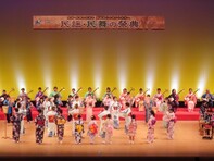民謡・民舞祭典の様子