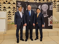 ロベルト・セミナリオ駐日ペルー大使と國島芳明前市長