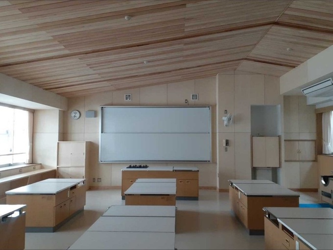 江名子小学校 家庭科室正面写真