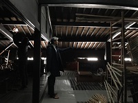 丹生川町田中家住宅を視察する市長