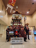 ウルバンバ郡長からいただいたペルーの民族衣装を身にまとい記念撮影