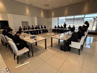 県副市長会議で開催市首長としてあいさつをする市長