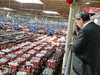 国際花競売交易センターを視察する市長
