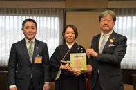 絵本の贈呈式