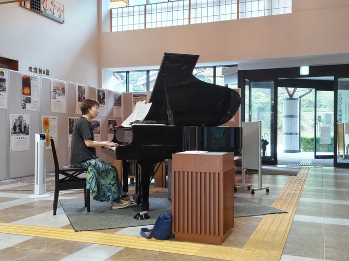 まちかどピアノ