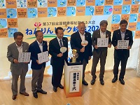 ねんりんピック岐阜2025キックオフイベントin飛騨に参加した飛騨三市一村の首長ら