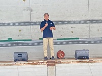 岩滝夏祭りであいさつする市長