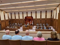 デンバー訪問団の議会見学