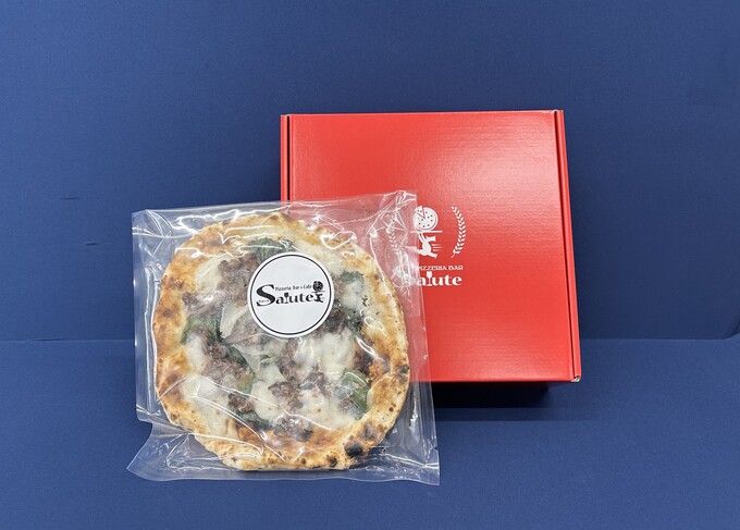 飛騨牛とほうれん草のピッツァ