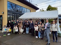 国際交流会に参加されたみなさんと市長