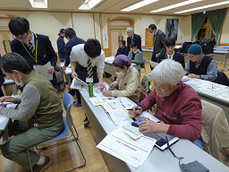 飛騨高山高校生徒が説明会をサポート