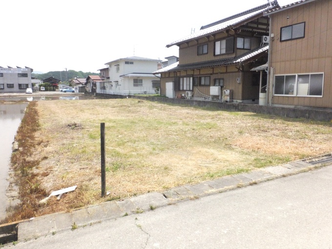 冬頭町地内写真（716番）1